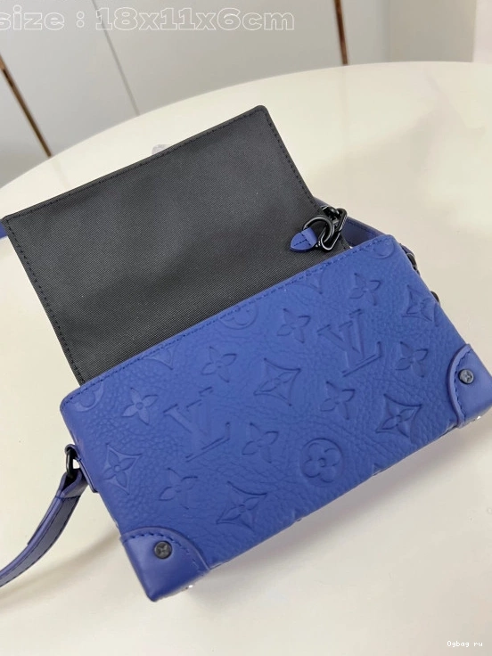 Wearable Wallet-18*11*6.5CM VUITTON LOUIS Steamer 0726
